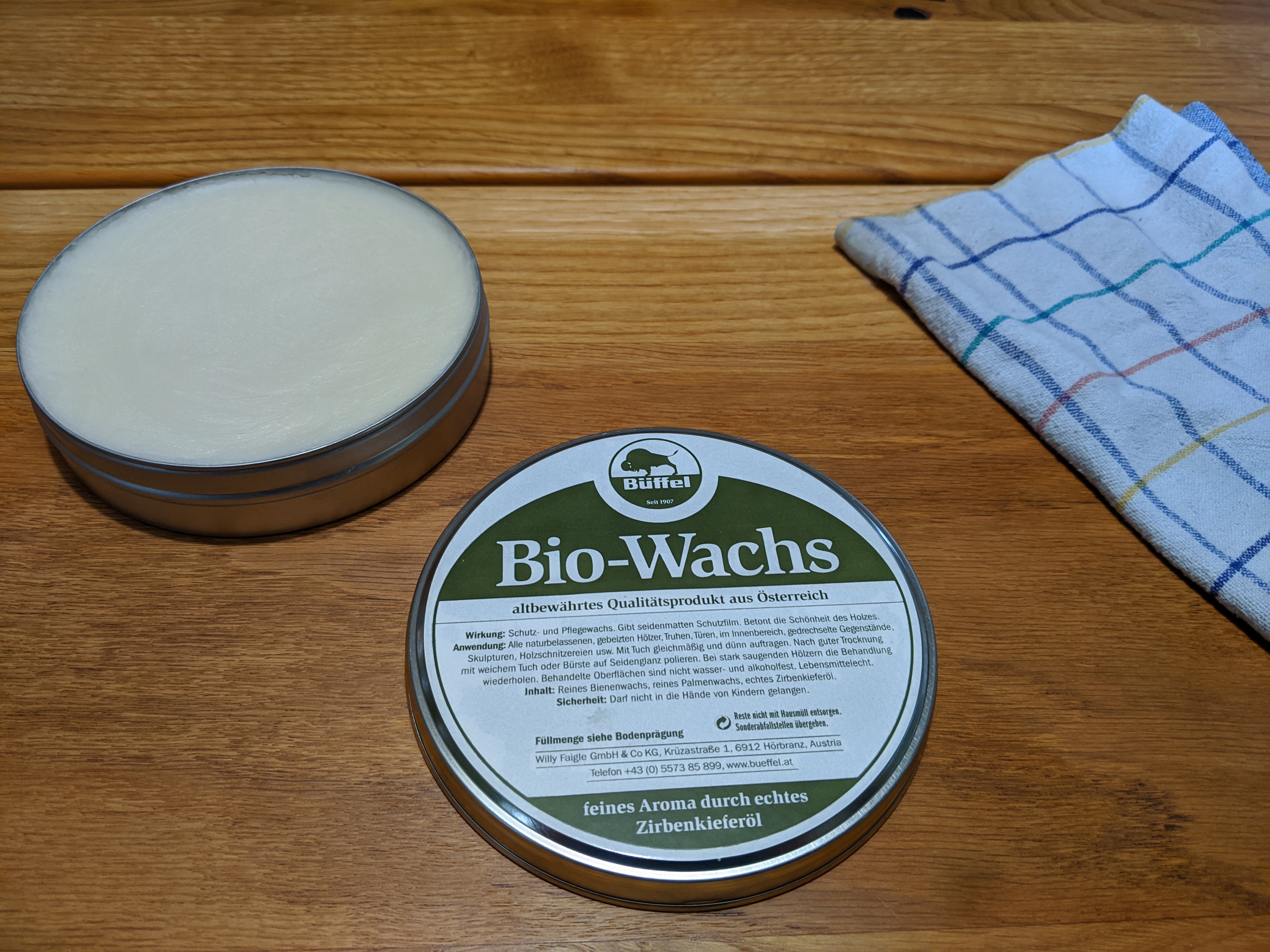 Holzpflege- und Reinigungsmittel