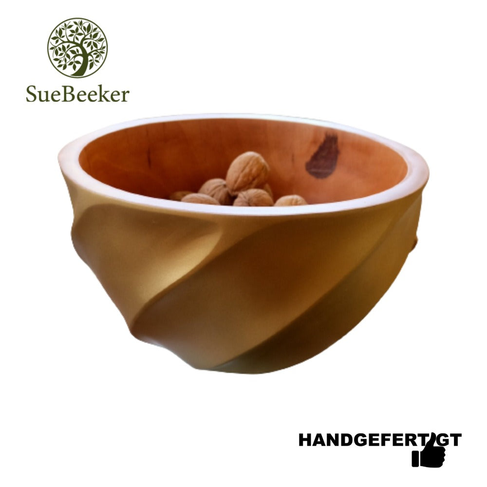 "Helix gold L" ökologisch nachhaltige und handgefertigte Holzschale - Obstschale - Salatschale von SueBeeker