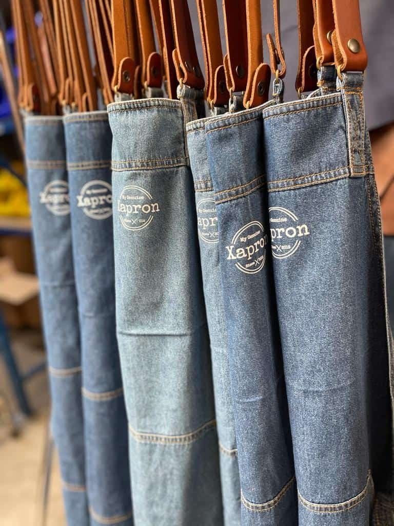 Handgefertigte Jeansschürze - BBQ-Schürze - Arizona Denim - medium wash